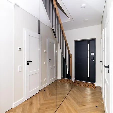 Butas 2bd Apartmet J7, Selfcheck-in, By Cohost *